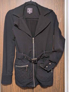 Forever21 black cotton jacket with zipper and pockets